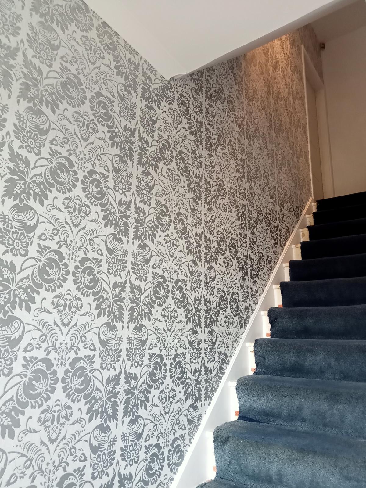 wallpaper hanging Finsbury Park, N4